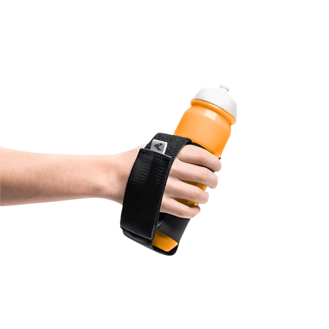 Iamrunbox running with waterbottle min